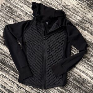 Old Navy Black Quilted Jacket active hybrid jacket -Size Medium Tall